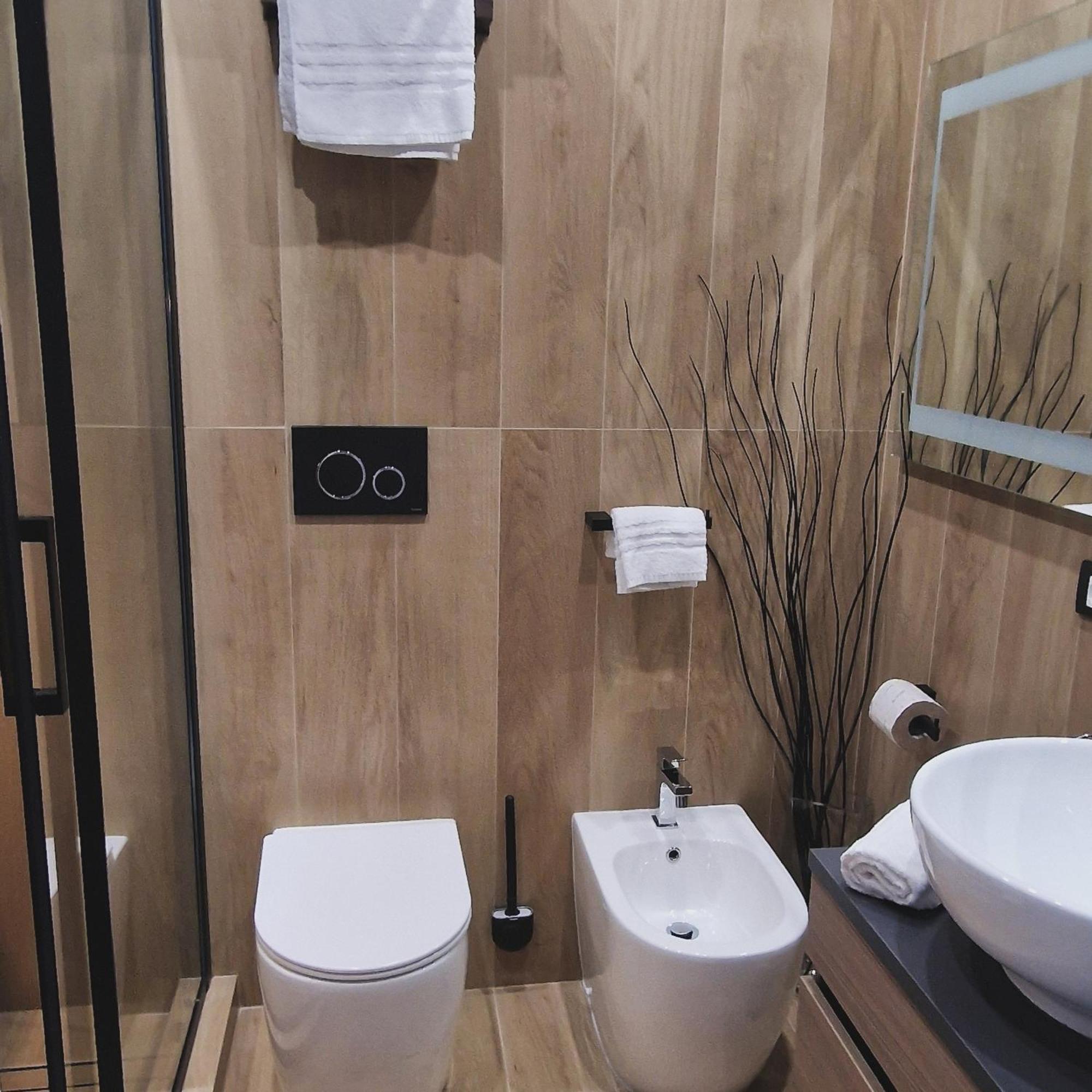 Living 2* Roma